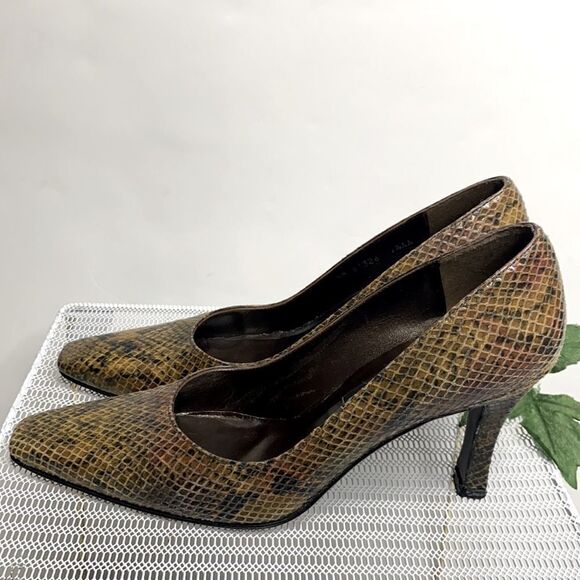 Stuart Weitzman‎ Square Pointed Toe Snakeskin  Heels 7.5 - Picture 3 of 16